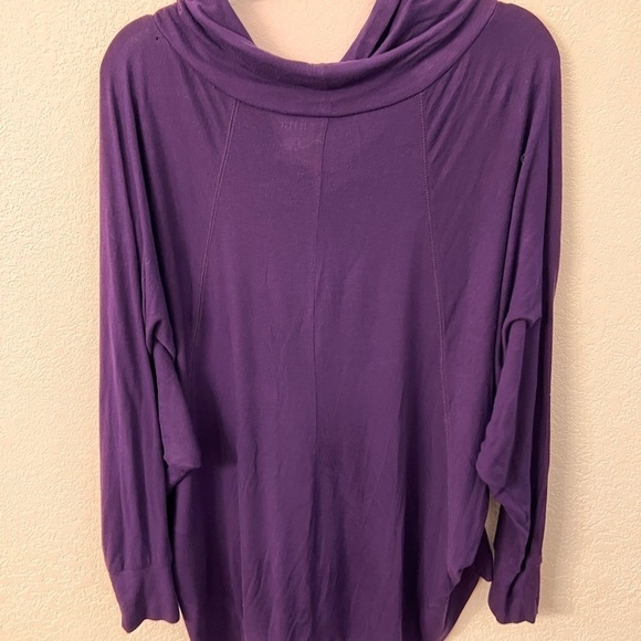 A.n.a purple shirt size large - Picture 3 of 5